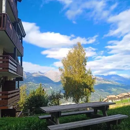 Le Chanteloup - Agreable Deux Pieces Mae-6691 *