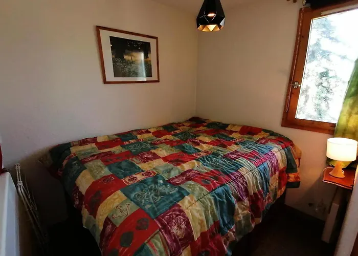 Le Chanteloup - Agreable Deux Pieces Mae-6691 *